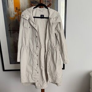 GAP Women's Light Parka